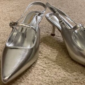 Amoji Women’s Heels